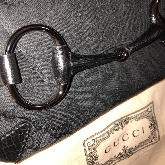 GUCCI Vintage Black Monogram Horse Bit Clutch - Picture 6 of 16